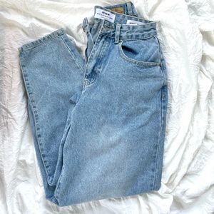 Slouch Mom Jeans